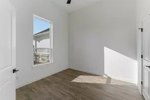 9012 Vly Oak Ct, Springtown, TX 76082 - Photo 9