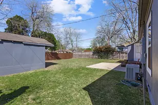 10523 Newcombe Dr, Dallas, TX 75228 - Photo 29