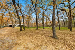 1051 Meadow Oaks St, Reno, TX 76020 - Photo 7