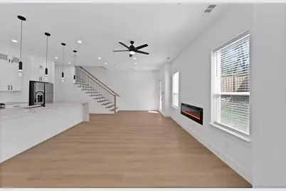 308 E 7th Street, Dallas, TX 75203 - Photo 13