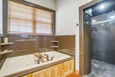 2608 Turkey Creek Road, Mineral Wells, TX 76067 - Photo 17