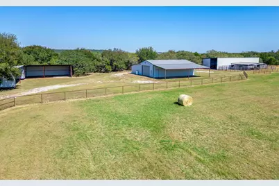 2608 Turkey Creek Road, Mineral Wells, TX 76067 - Photo 39