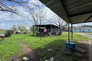 733 Foster St, Marlin, TX 76661 - Photo 35