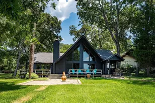 162 Lake Dr, Enchanted Oaks, TX 75156 - Photo 1