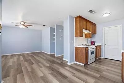 609 Race Street, Crowley, TX 76036 - Photo 5