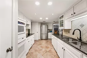 2621 Sedgeway Ln, Carrollton, TX 75006 - Photo 11