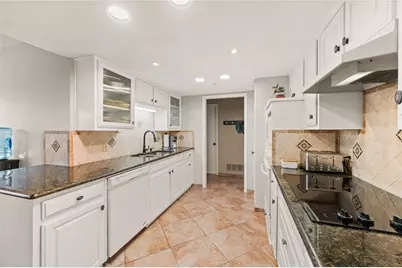 2621 Sedgeway Lane, Carrollton, TX 75006 - Photo 13