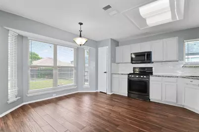920 Micarta Drive, Mesquite, TX 75181 - Photo 9