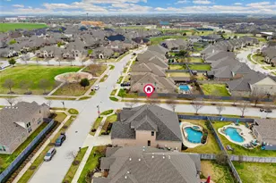 801 Boardwalk Wy, Little Elm, TX 76227 - Photo 37