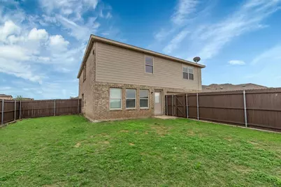 2535 Brentwood, Lancaster, TX 75134 - Photo 5