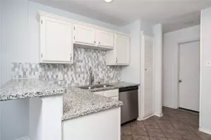 1524 Briarcrest Dr, Grapevine, TX 76051 - Photo 5