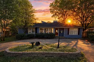 620 Denton Dr, Sherman, TX 75092 - Photo 1