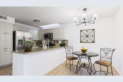 14683 Plage Lane, Addison, TX 75001 - Photo 9