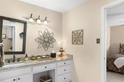 14683 Plage Lane, Addison, TX 75001 - Photo 17