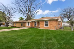 1601 Crestridge Dr, Mesquite, TX 75149 - Photo 3