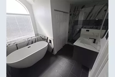 7413 Belmount Road, Rowlett, TX 75089 - Photo 11