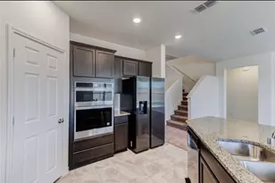 321 Wild Onion Ln, Fort Worth, TX 76131 - Photo 3