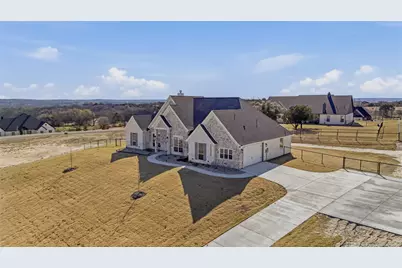 1038 Deer Island Court, Azle, TX 76020 - Photo 3