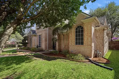 6001 Wallace Meadows Court, Arlington, TX 76001 - Photo 3