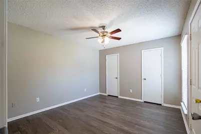 806 Treadwell Court #B, Hurst, TX 76053 - Photo 21