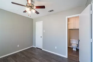 806 Treadwell Ct, Hurst, TX 76053 - Photo 19