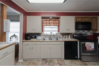 221 W Burton Street, Sherman, TX 75092 - Photo 13