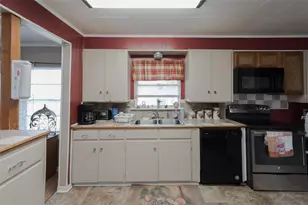 221 W Burton St, Sherman, TX 75092 - Photo 13