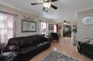 221 W Burton St, Sherman, TX 75092 - Photo 5