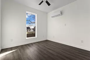 2010 Market Ave, Fort Worth, TX 76164 - Photo 11