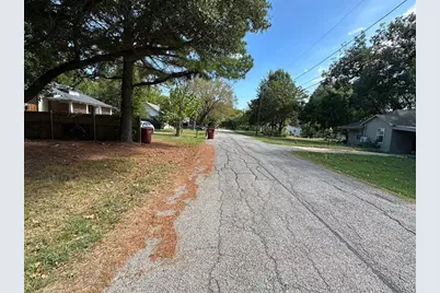 1306 S 5th Street, Bonham, TX 75418 - Photo 13