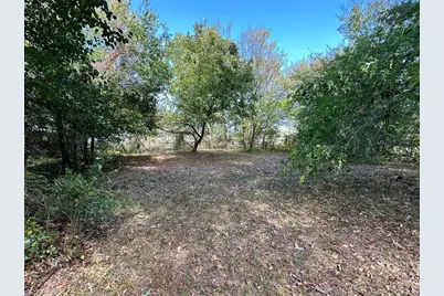 1306 S 5th Street, Bonham, TX 75418 - Photo 1