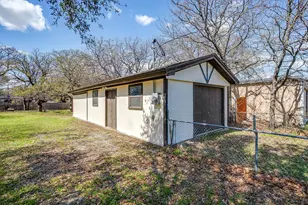 620 Donna Ct, Burleson, TX 76028 - Photo 7