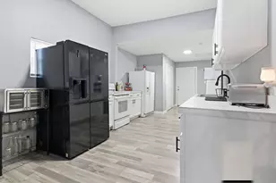 2421 Langston St, Fort Worth, TX 76105 - Photo 11