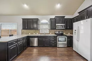 337 Delgany Trail, Fort Worth, TX 76052 - Photo 7