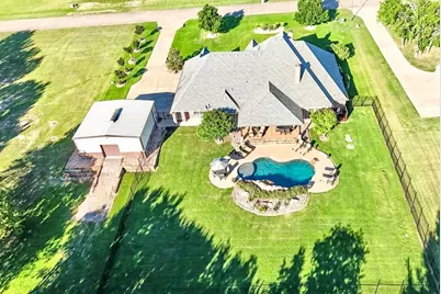 1387 Shadow Lakes Drive, Wills Point, TX 75169 - Photo 1