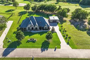 1387 Shadow Lakes Dr, Wills Point, TX 75169 - Photo 3