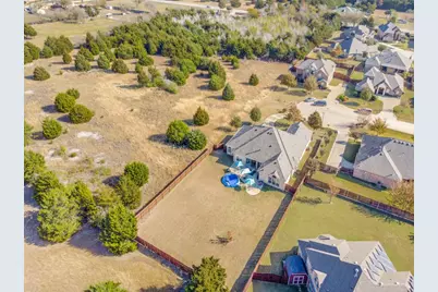 621 Buelwood Court, DeSoto, TX 75115 - Photo 21