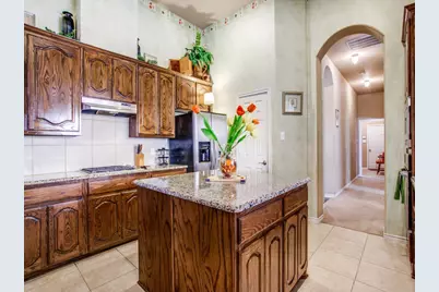 621 Buelwood Court, DeSoto, TX 75115 - Photo 7