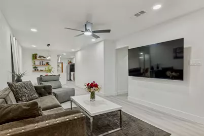 10635 Stone Canyon Road #19, Dallas, TX 75230 - Photo 5