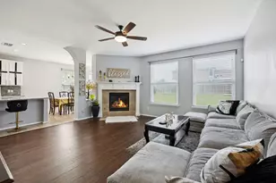 633 Daisy Dr, DeSoto, TX 75115 - Photo 13