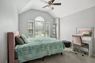 633 Daisy Dr, DeSoto, TX 75115 - Photo 23