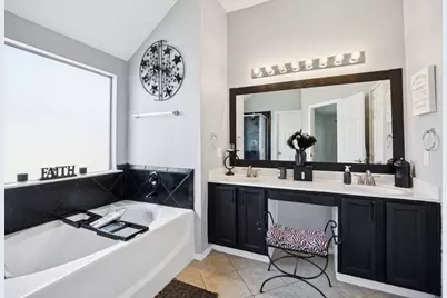 633 Daisy Drive, DeSoto, TX 75115 - Photo 17