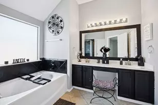 633 Daisy Dr, DeSoto, TX 75115 - Photo 17