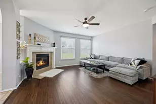 633 Daisy Dr, DeSoto, TX 75115 - Photo 11