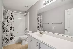 633 Daisy Dr, DeSoto, TX 75115 - Photo 25