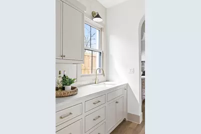 8703 Redondo Drive, Dallas, TX 75218 - Photo 13