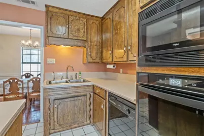 10202 E Lakeshore Drive, Tyler, TX 75709 - Photo 15