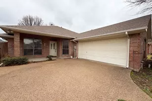 708 Nandina Way, Waxahachie, TX 75165 - Photo 3