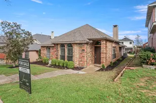 1328 Dallshan Dr, Carrollton, TX 75007 - Photo 23