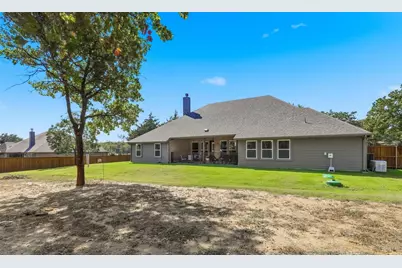 2021 Crystal Palace Boulevard, Alvarado, TX 76009 - Photo 33